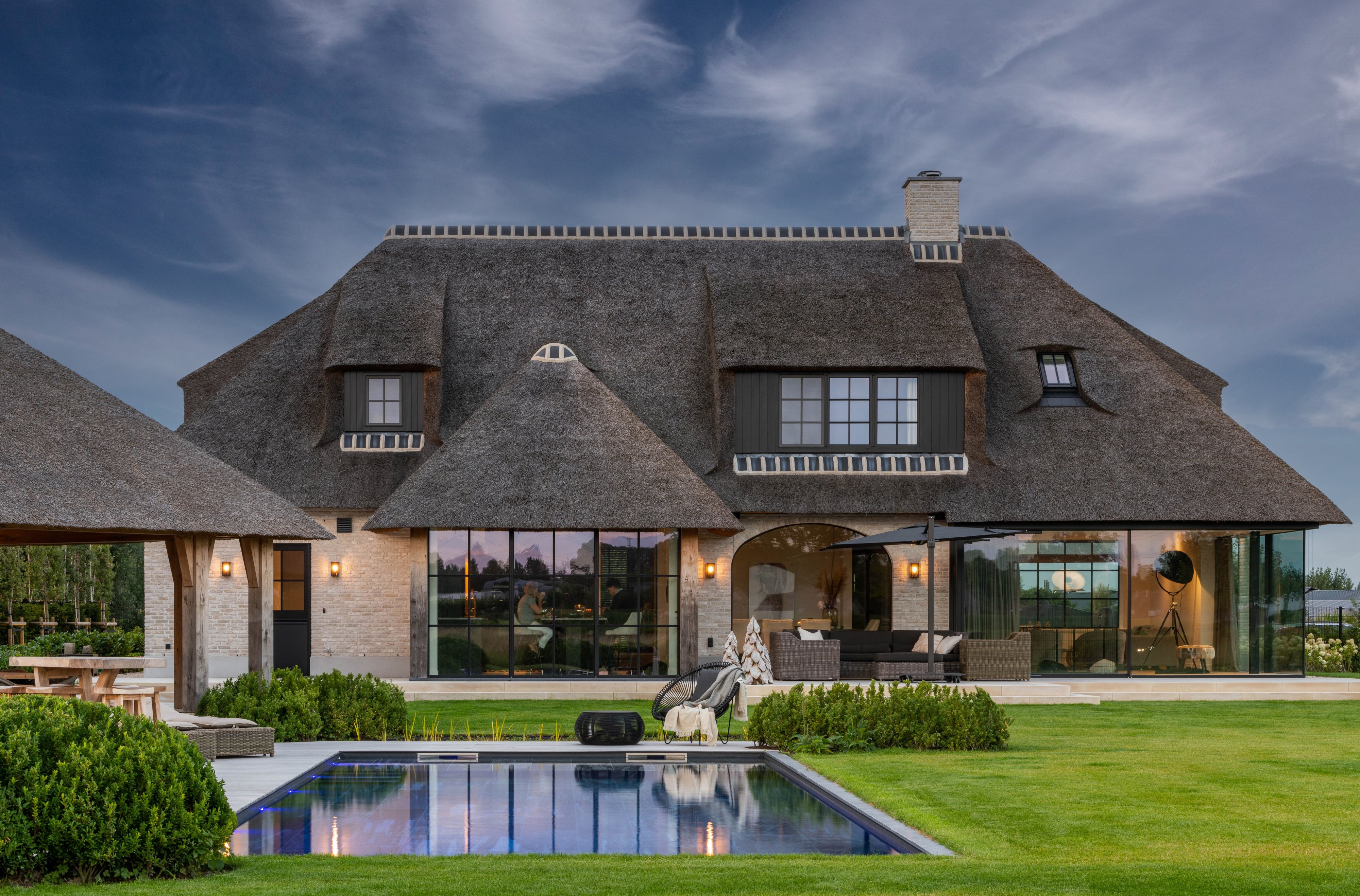 Tuin Hybrid Pools