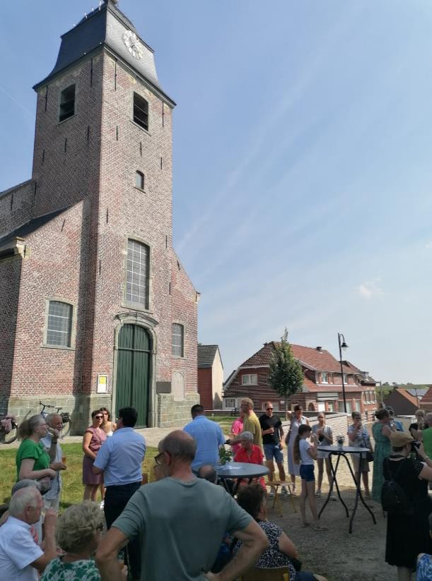 opening buurthuis Leerbeek